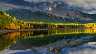 Mountain range reflection lake trees 17 - tree and mountains free wallpaper for desktop