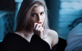 Blonde woman bed serious art - long blonde hair free wallpaper