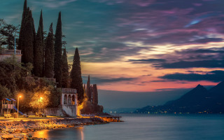 Sunset lake castle trees mystical - a beautiful sunset over a lake free wallpaper