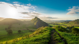 Grassy field path mountain sun - the horizon free wallpaper for desktop