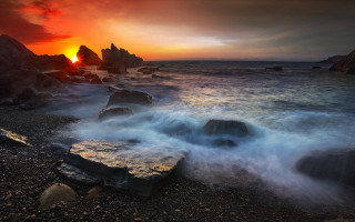 Sunset ocean rocks crashing shore 2 - rock and water free wallpaper for desktop