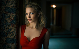 Woman red dress serious portrait - artur tarnowski free wallpaper