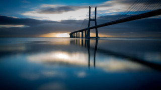 Almada negreiros bridge water sunset 2 - almada negreiro free wallpaper for desktop