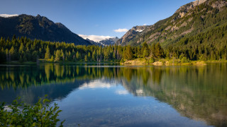 Lake mountains trees blue sky 14 - mountain and trees free wallpaper