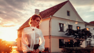 Woman sunset house white blouse - her pocket free wallpaper for desktop