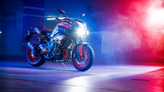 Motorcycle red light dark room - the back free wallpaper for desktop