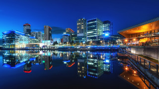 Tokyo city skyline river night 2 - a city skyline free wallpaper