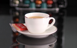 Coffee chocolate table bokeh depthfood - chocolate free wallpaper