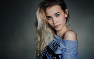 Woman longhair blue shirt jeans - a ponytail free wallpaper