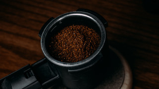 Coffee grinder coffee beans wooden - coffee bean free wallpaper for desktop