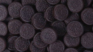 Chocolate cookies pile opart photorealistic - a pile together free wallpaper