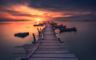 Dusk dawn ship ocean cityscape - arthur pan free wallpaper