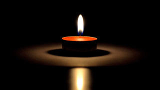 Lit candle reflection black background - andrey yefimovich martynov free wallpaper for desktop