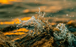 Wave rock yellow background bubble - a yellow light free wallpaper for desktop