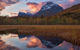 Mountain lake forest clouds dusk 2 - a forest in the background free wallpaper for desktop