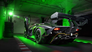 Futuristic green light door open - a futuristic car free wallpaper