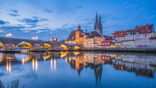 Bridge river city night lights 32 - a bridge over a river free wallpaper