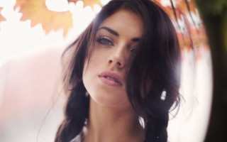 Aramenta diathne vail portrait blurry - a braid free wallpaper