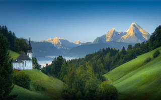 Church hill lake mountains blue - a church free wallpaper for desktop