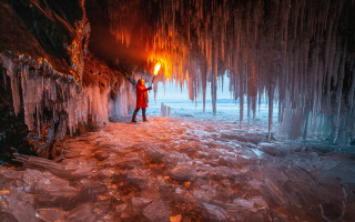 Cave man fire ice autumn - his other hand free wallpaper