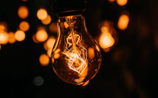 Lightbulb glow lantern bokeh space - free light wallpaper for desktop