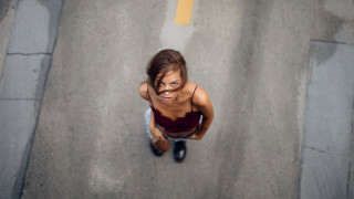 Woman surprised street blackshoes tiltshift - black shoe free wallpaper for desktop