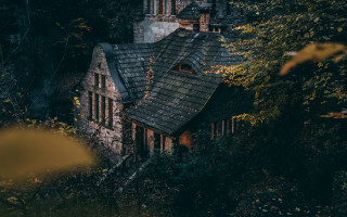 House stone roof fall magic - elsa bleda free wallpaper
