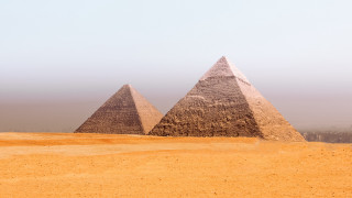 Three pyramids desert hazy sky - a hazy sky in the background free wallpaper