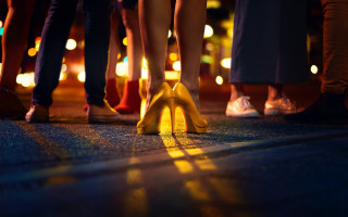 Kitsch group yellow shoes city - yellow shoe free wallpaper