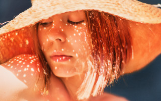Woman sunhat blowinghair pointillism summer - pointillism free wallpaper for desktop