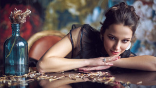 Elegant woman vintage table wine - the table free wallpaper