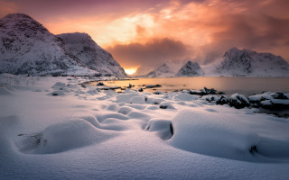 Snowy mountains water sunset clouds - beautiful landscape free wallpaper