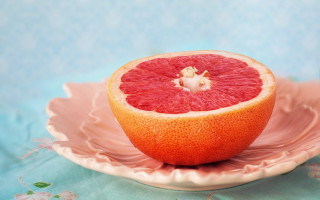 Grapefruit pink plate blue tablecloth - aya goda free wallpaper for desktop