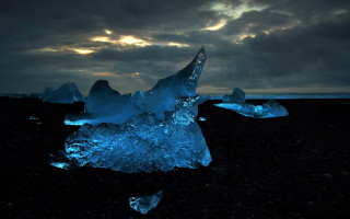 Iceberg black beach cloudy sky - adobe lightroom free wallpaper