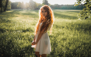 Red haired woman field portrait 3 - her pocket free wallpaper for desktop