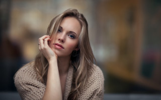 Eszter mattioni portrait photorealistic blurry - long hair and a sweater free wallpaper