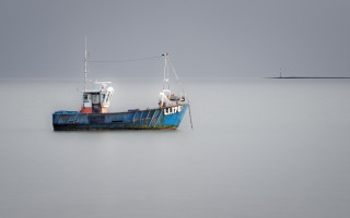 Boat foggy lighthouse longexposure tiltshift - light free wallpaper