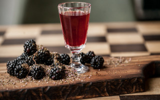 Juice blackberries checkered tablecloth blackboard - david begbie free wallpaper