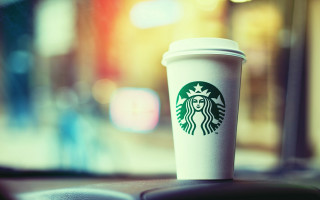 Starbucks cup table cafe blurry - bouchta el hayani free wallpaper