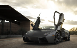 Grey sports car open doors - a grey sports car free wallpaper for desktop