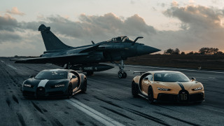 Airport runway cars jet fighter - a group of cars free wallpaper for desktop