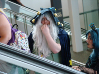 Woman blue hair white beard - a white wig free wallpaper
