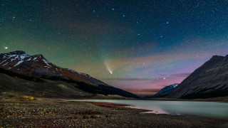 Mountain range lake stars night - a lake below free wallpaper
