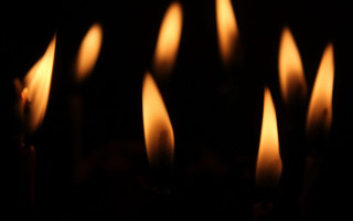 Glowing candle gothic raytraced martynov - a group of candles free wallpaper