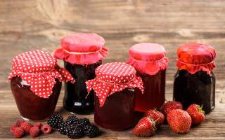Jars jam strawberries raspberries wooden - a red bow free wallpaper for desktop