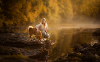 Woman dog river fall sunset - a frisbee free wallpaper for desktop