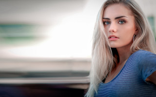 Blonde woman blue shirt serious 5 - blue shirt free wallpaper for desktop