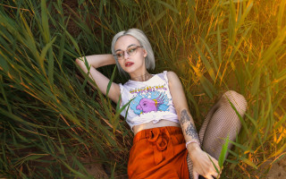 White hair glasses woman grass - grunge aesthetic free wallpaper