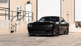 Black car building staircase cobra - a door free wallpaper for desktop