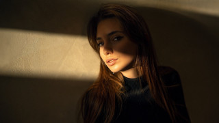 Woman long hair room shadow - the wall behind her free wallpaper for desktop